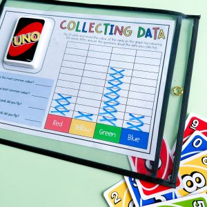Collecting-data-with-uno-cards-kindergarten